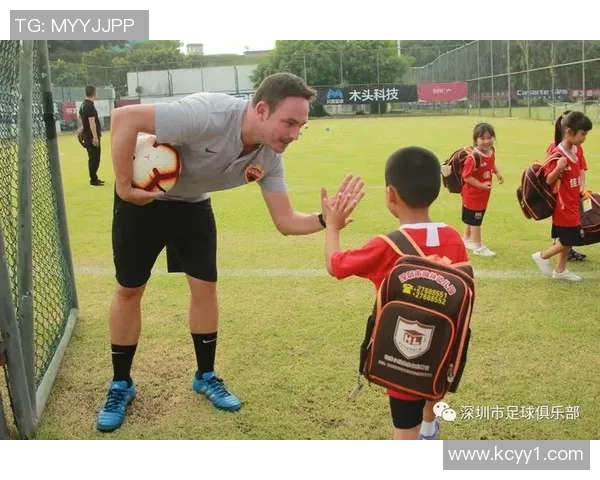 如何在生活中偶遇足球明星并与他们亲密接触的几种方法